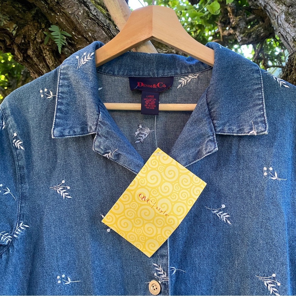 Denim & Co. Floral Embroidered Button-Front Denim Jumper Dress with Pockets - Picture 5 of 10